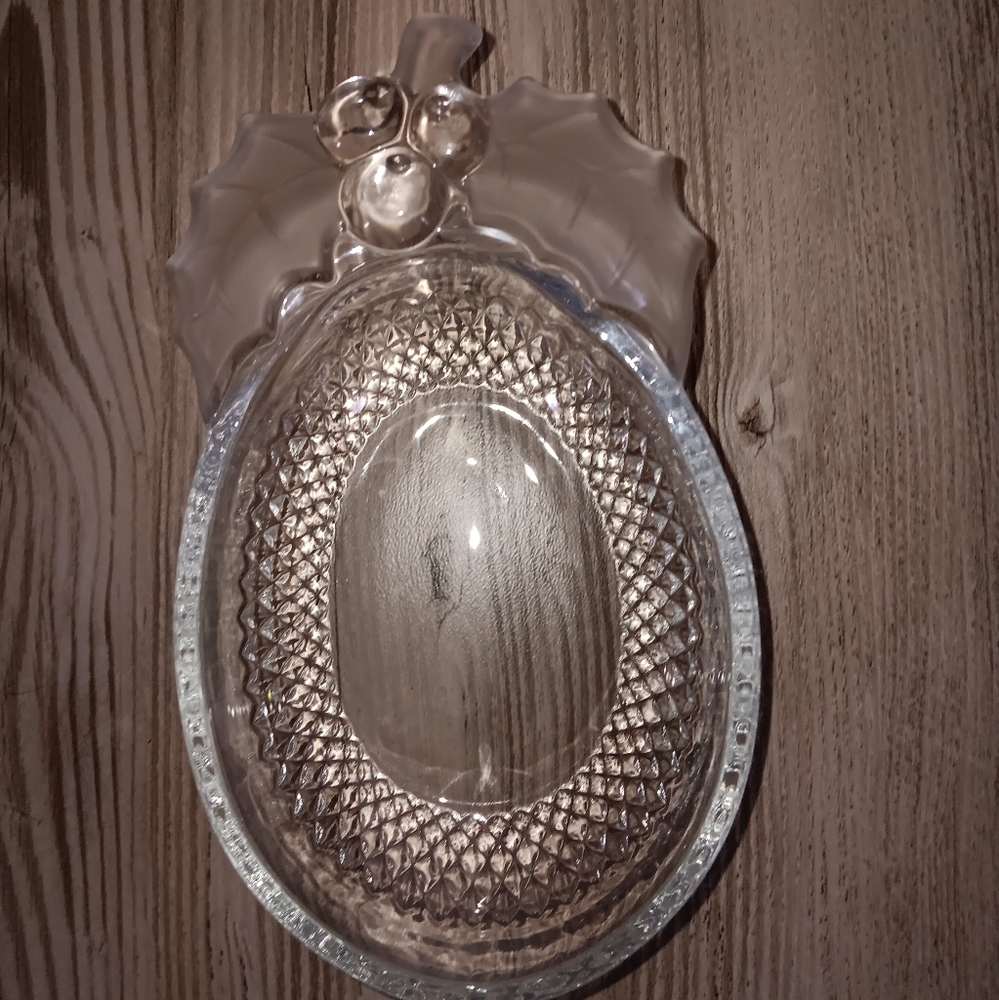 Mikasa Clear Oval Glass Candy Dish with Holly Berries & Frosted Leaves 4x6.5”